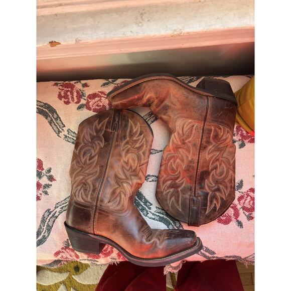 LAREDO BREAKOUT SQUARE TOE COWBOY BOOTSMEN’S SIZE 9.5D 68354